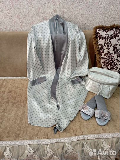 Халат из натурального шелка