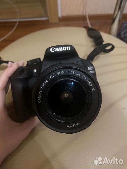 Зеркальный фотоаппарат canon 1200D