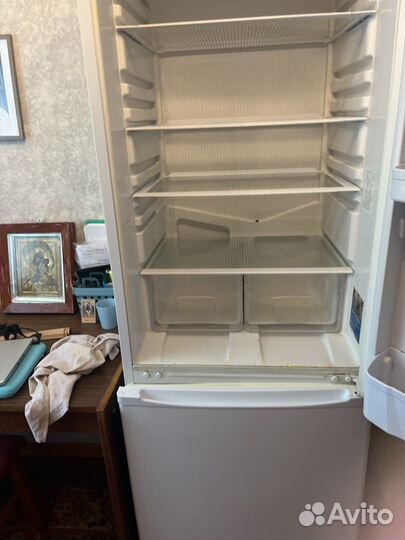 Холодильник бу Indesit 2х камерный