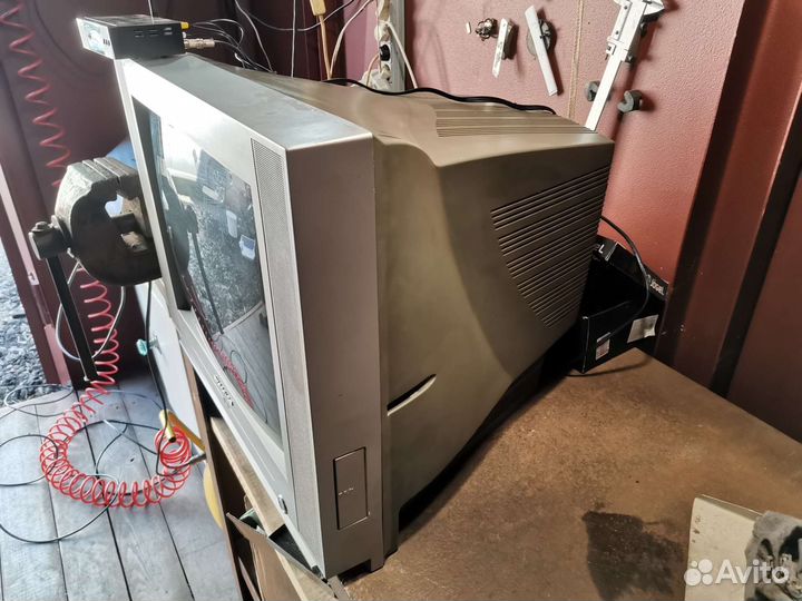 Телевизор бу рабочий