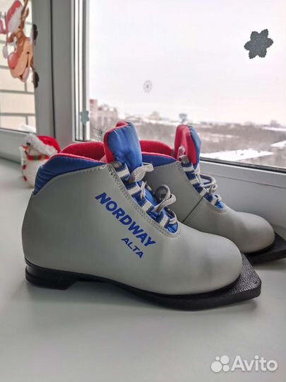 Детские Лыжные ботинки nordway Размер 31 и 33