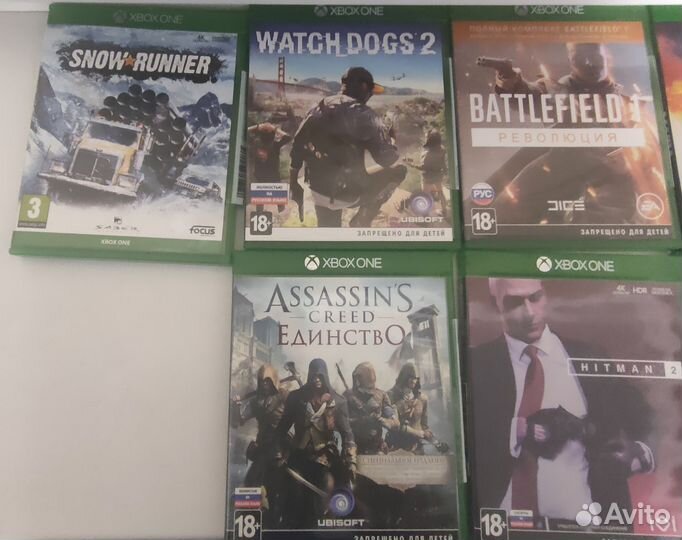 Xbox One s 1tb с играми + геймпад