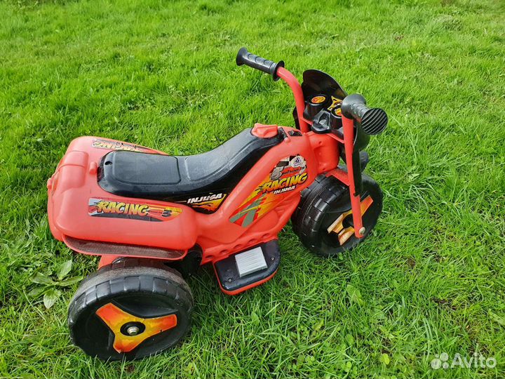 Детский трицикл на аккумуляторе