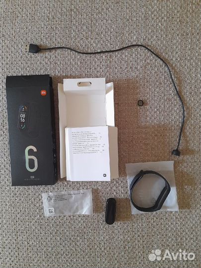Фитнес-трекер Xiaomi mi SMART band 6 NFC
