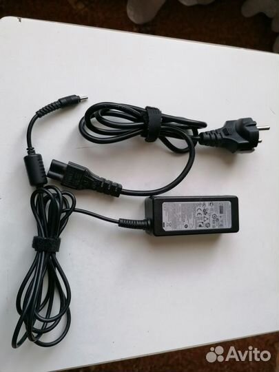 Зарядное устройство