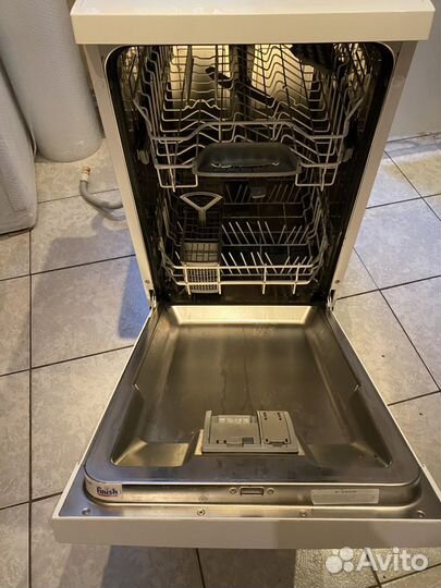 Посудомоечная машина Bosch SPS 40E42 узкая