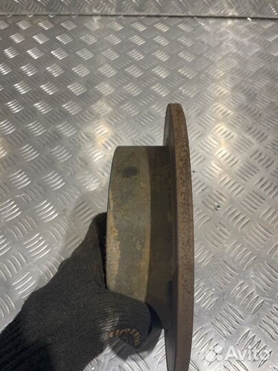 Тормозной диск задний Mitsubishi Lancer 9