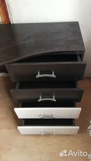 Компьютерный стол на 2 рабочих места