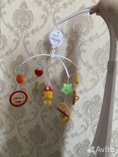 Детский мобиль в кроватку