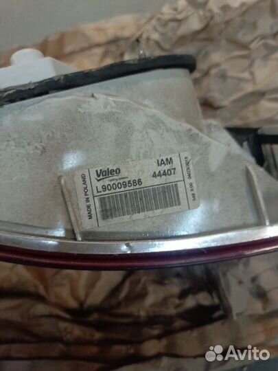 Задний правый фонарь бмв 1