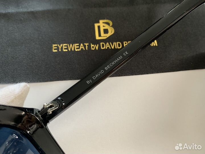 Очки David Beckham солнцезащитные