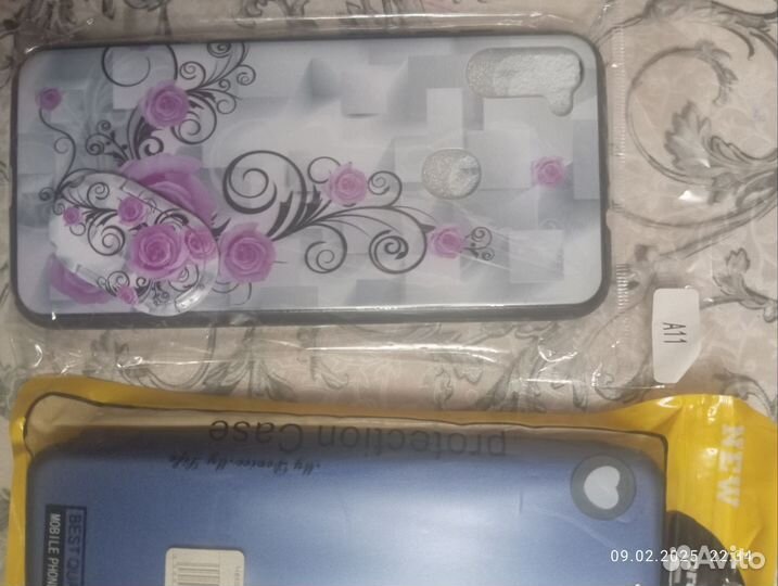 Чехлы на телефон