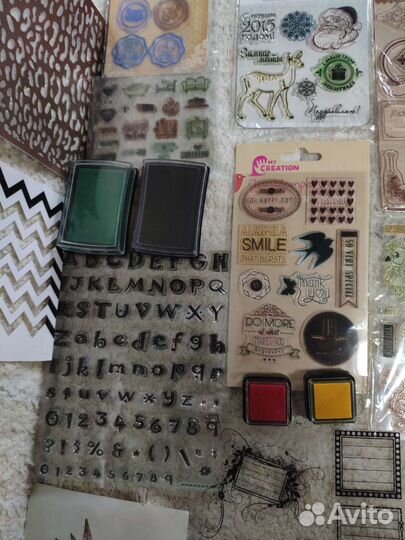 Наборы штампов и штемпельных подушечек