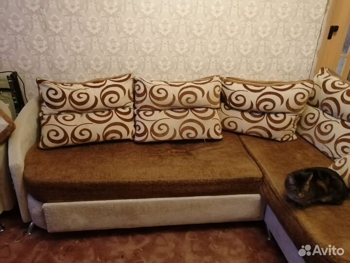 Угловой диван