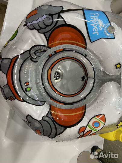 Круг на шею для купания