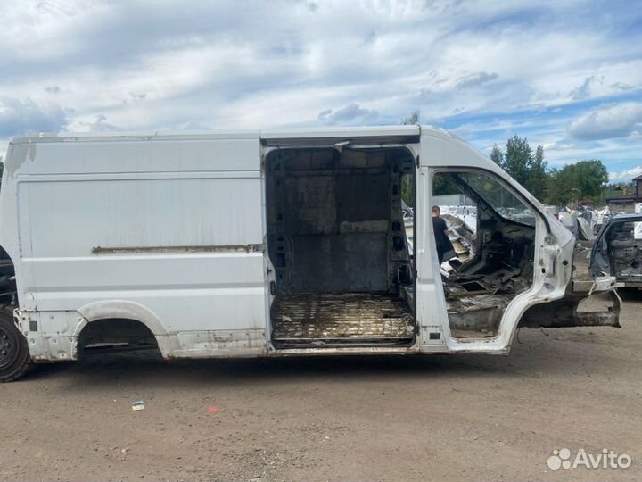 Кузов Peugeot Boxer фургон(250) 4HU 2010