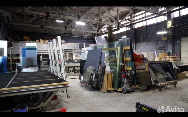 Раздвижные перегородки из стекла и дерева лофт