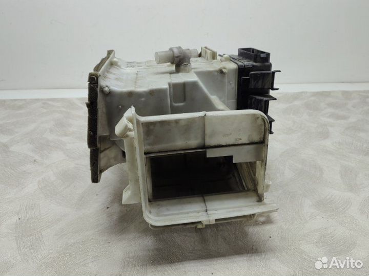 Корпус печки Nissan Cefiro 2003