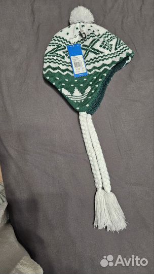 Новые зимние шапки Adidas на ребенка
