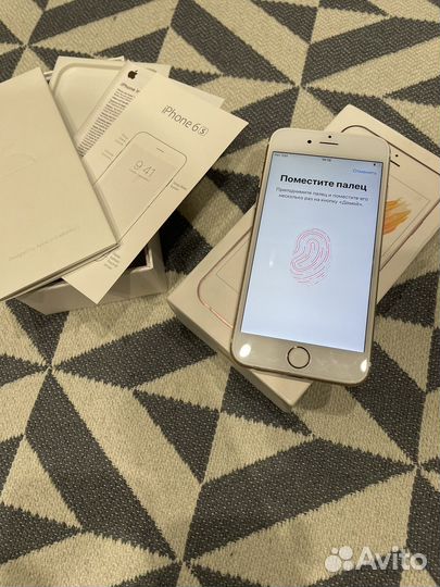 iPhone 6S, 64 ГБ