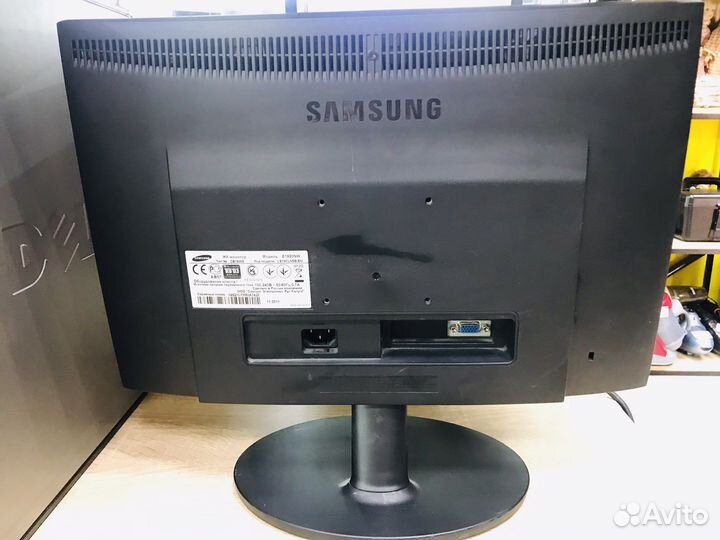 Б.809 Монитор Samsung E1920Nw