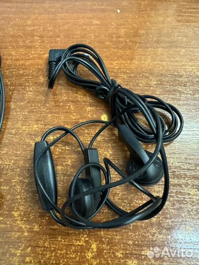 Наушники sony и обычная гарнитура