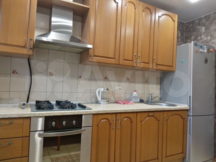 3-к. квартира, 64 м², 1/9 эт.