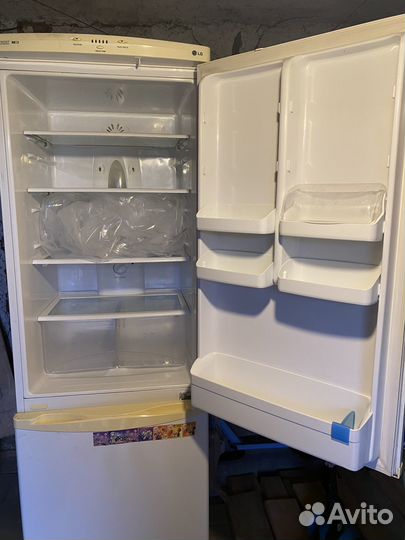 Холодильник бу LG нерабочий