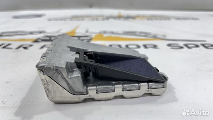 Камера переднего вида Mercedes-Benz E Class W212