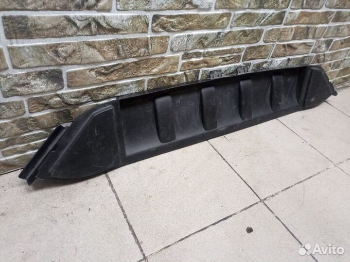 Воздухозаборник Audi Q7 4L 2013