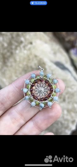 Ювелирный кулон-мандала