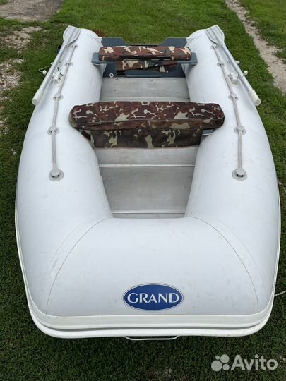 Надувная лодка Grand 330