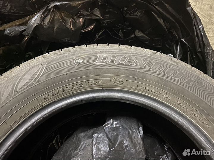 Dunlop DSV-01 215/60 R16