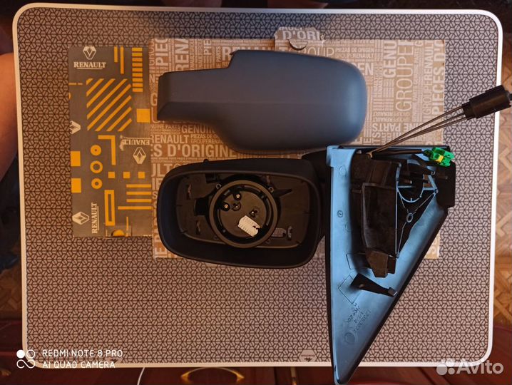 Продам новое правое зеркало заднего вида