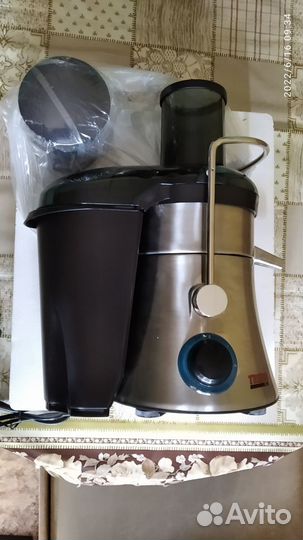 Соковыжималка новая