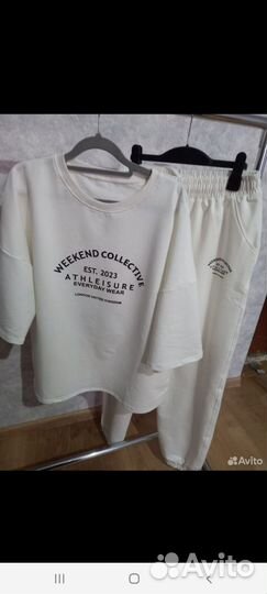 Спортивный костюм женский