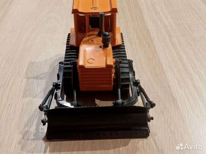 Модель СССР трактор Т-2