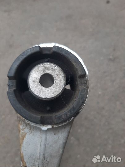 Рычаг подвески верхний передний правый Mercedes