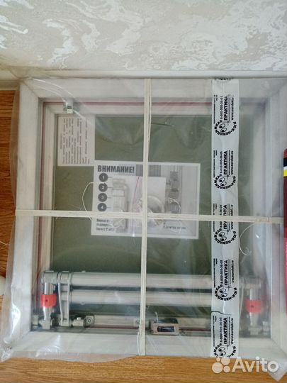 Люк под плитку 50х50см нажимной, стальной97х66