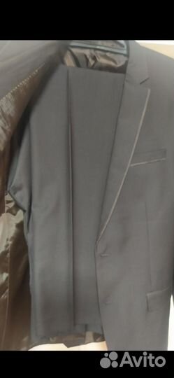 Новый костюм (подойдёт для школы, института)