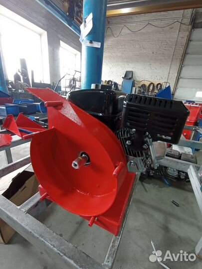 Измельчитель травы и веток 2в1 утр-759