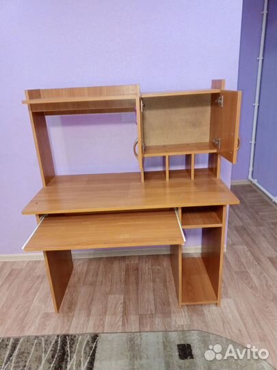 Компьютерный стол