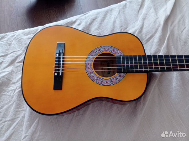 Акустическая гитара бу для левши