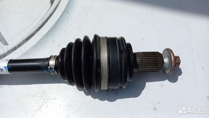 Привод передний левый Mercedes V167