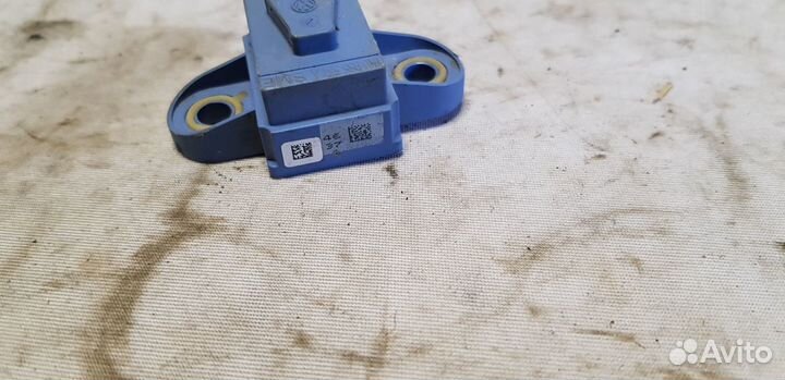 Volkswagen Golf 5 Plus Датчик удара (Airbag)