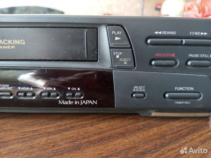 Видеомагнитофон с двд