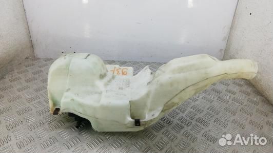 Бачок омывателя cadillac STS 2 (93F04NL01)
