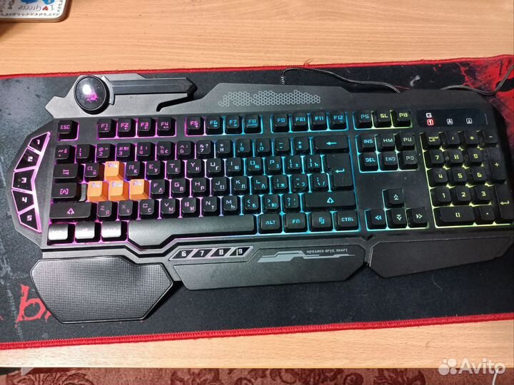 Игровая механическая клавиатура