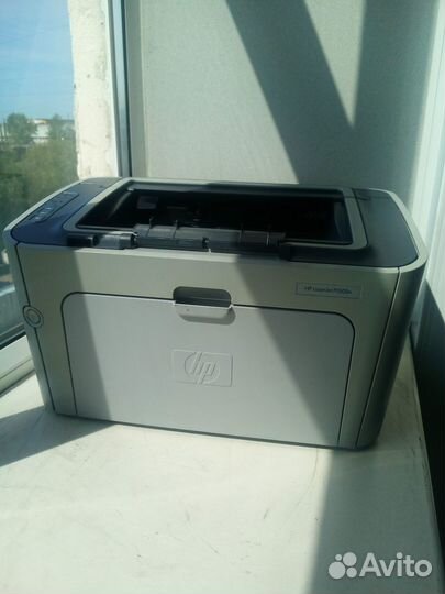 Принтер компактный лазерный сетевой HP 1505N