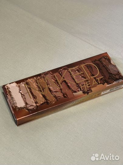 Urban Decay палетка теней Naked Heat